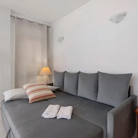 Camoes 7f- Frente Praia,com Piscina Armação de Pêra