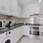 Appartement Camoes 7f- Frente Praia,com Piscina
