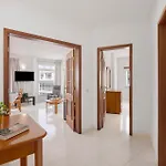 דירה Camoes 7f- Frente Praia,com Piscina *