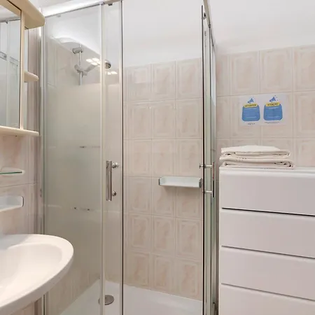 Camoes 7f- Frente Praia,com Piscina Armação de Pêra