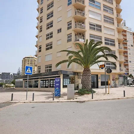 아파트 Camoes 7f- Frente Praia,com Piscina